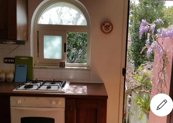 Casetta Glicine Casa de Férias Ísquia